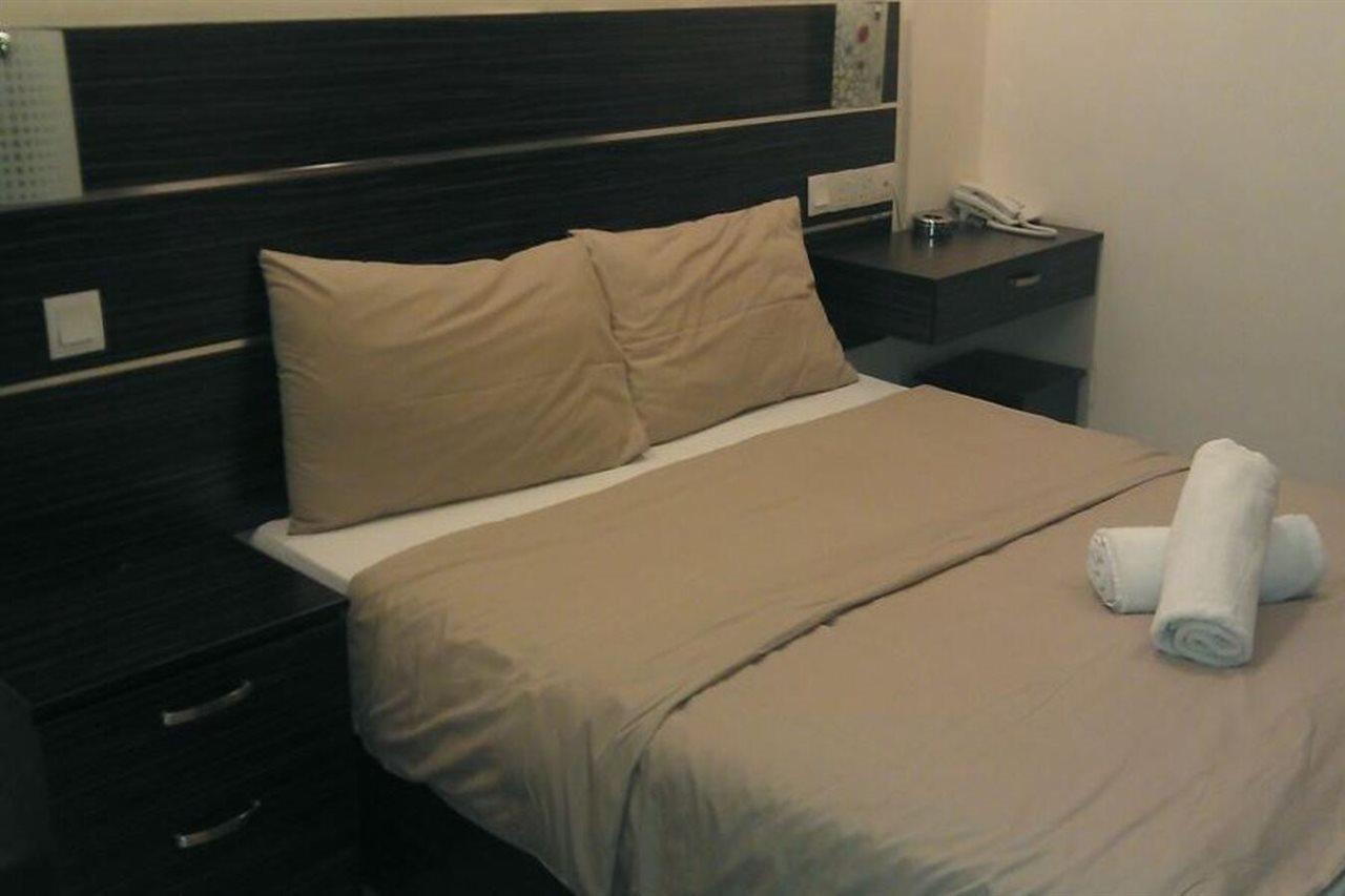 Sabrina Golden Palace Hotel Куала Лумпур Екстериор снимка