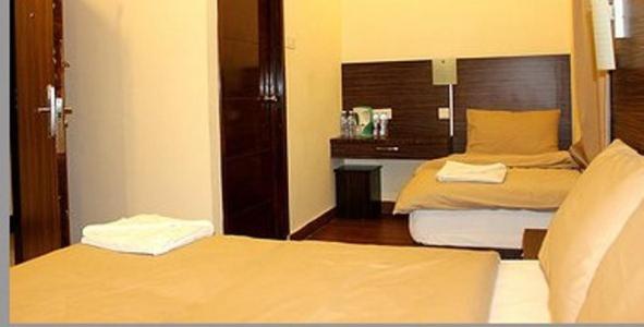 Sabrina Golden Palace Hotel Куала Лумпур Стая снимка
