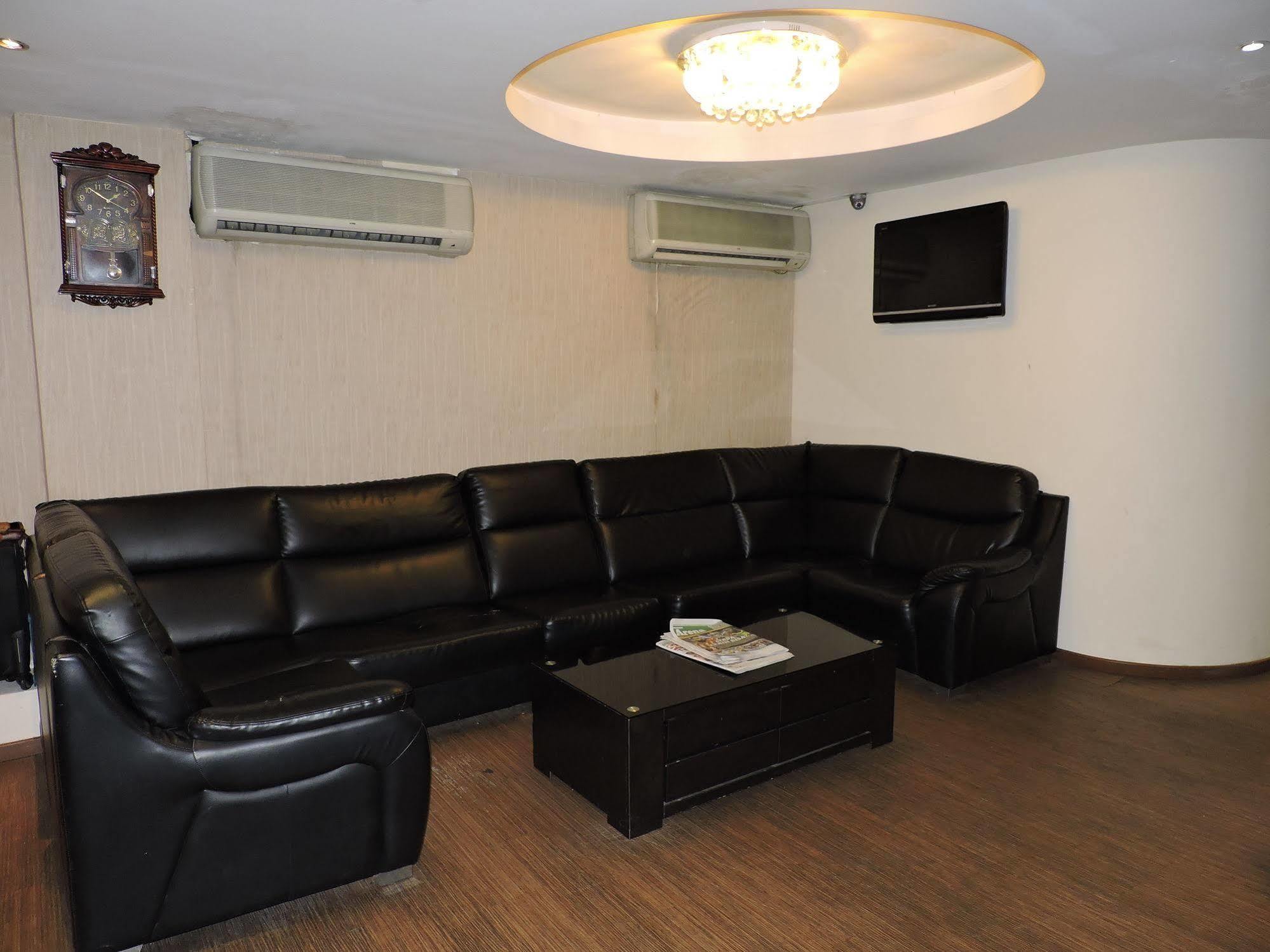 Sabrina Golden Palace Hotel Куала Лумпур Екстериор снимка